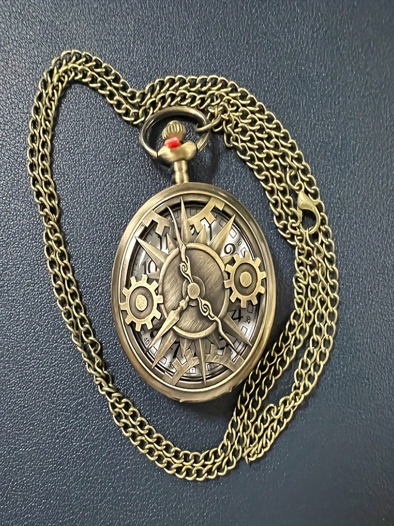 1pc Antique Steampunk Bronze Hollow Gear Movement Quartz Pocket Watch Pendant Gift With Chain Pocket