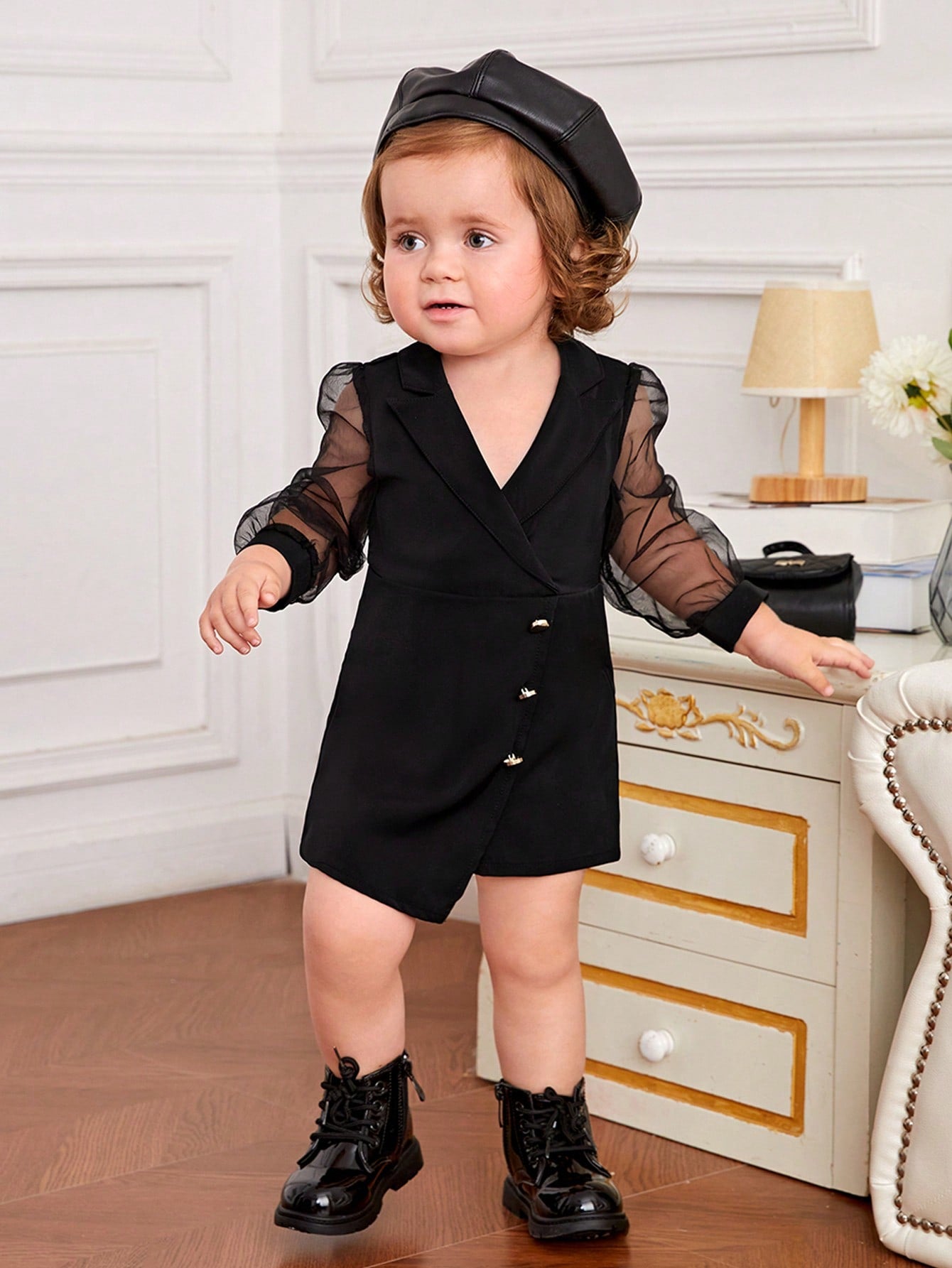 Infant Girls' Lovely Style Solid Color Spliced Mesh & Asymmetrical Hem Romper With Buttons Detail