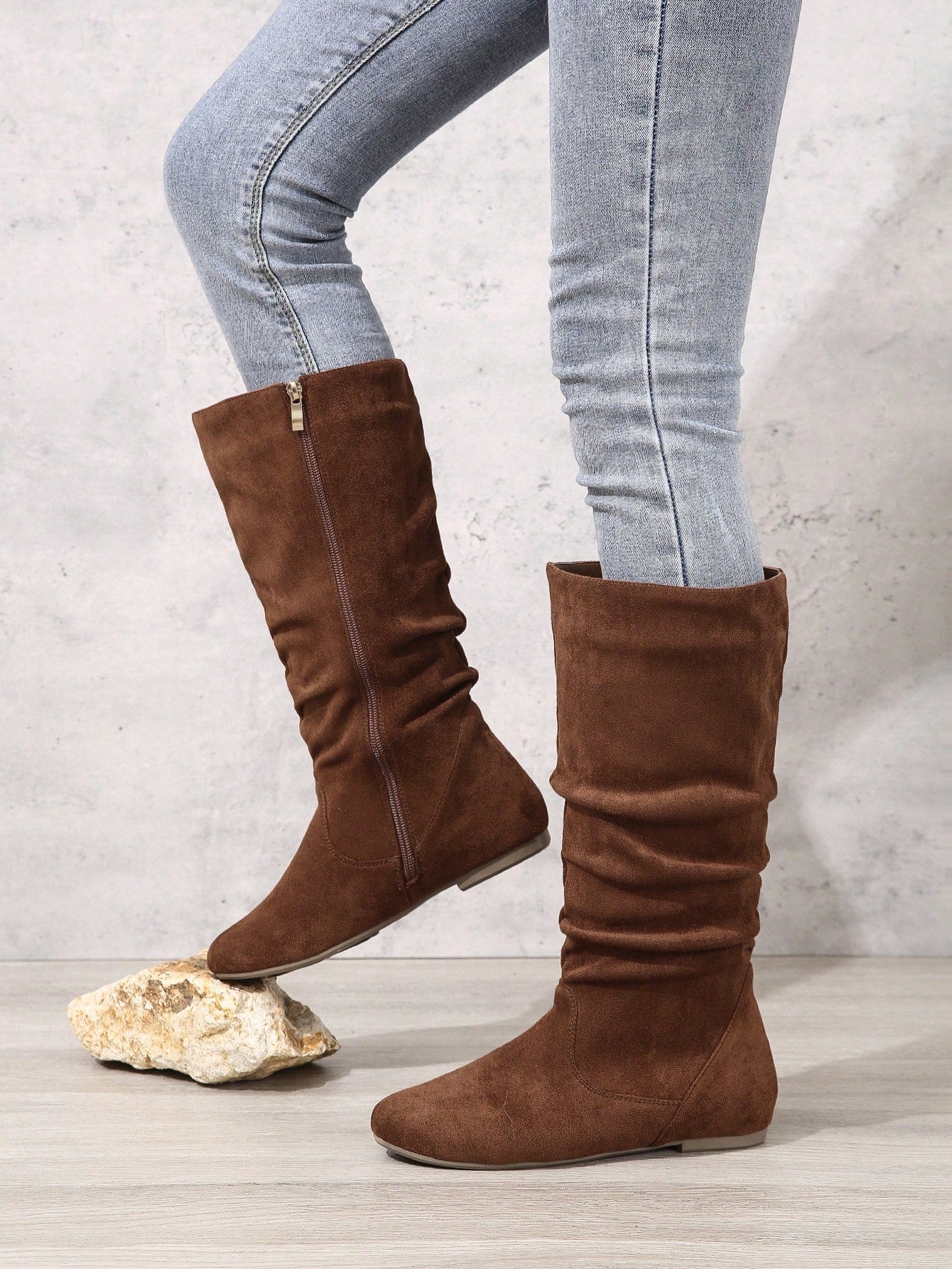 Pink Casual And Comfortable Side Zipper Round Toe Camel Pleated Fashionable Flat Women's Boots